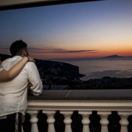 Casa Francy Stanza Privata Villa Vico Equense Bagian luar foto